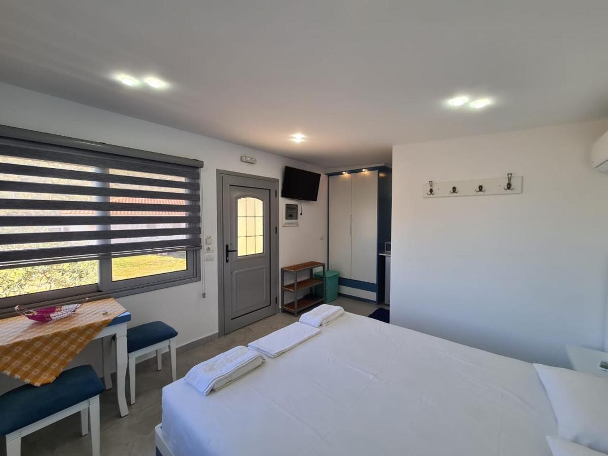 Martini Vacation Home Saranda Kültér fotó