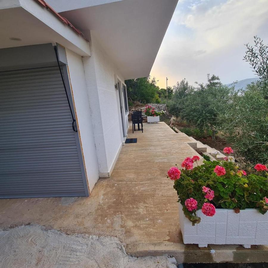Martini Vacation Home Saranda Kültér fotó